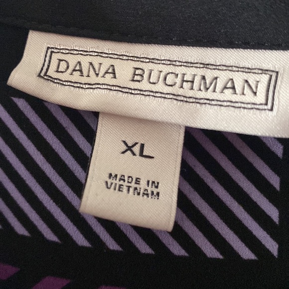 Button down top - Picture 2 of 3